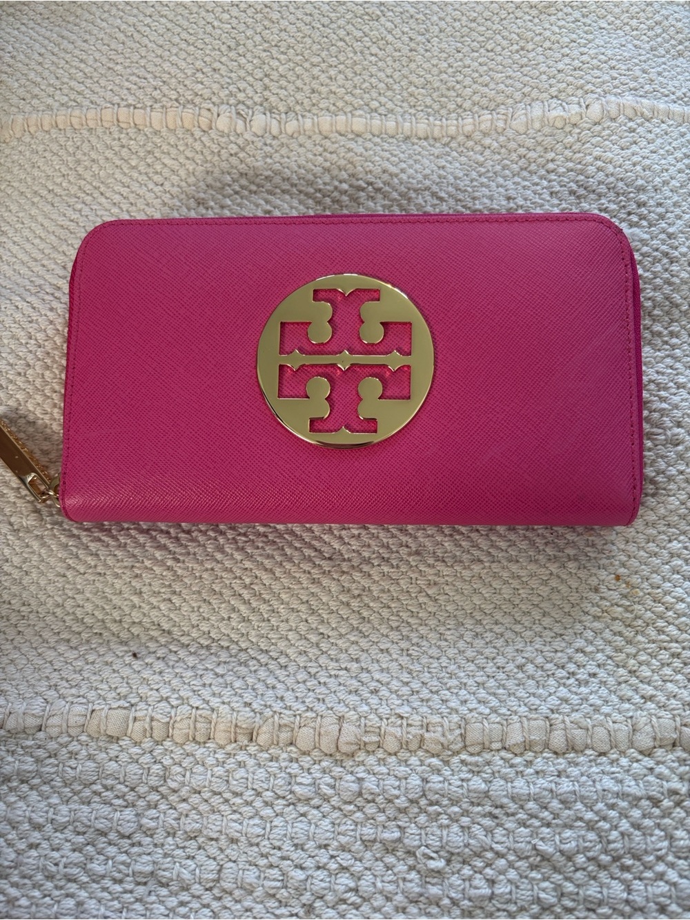 Tory Burch Amanda Saffiano Leather Zip Around Wallet